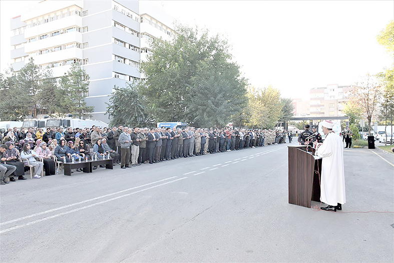 KİMLİK VE ÇATIŞMA KONULU KONFERANS DÜZENLENDİ