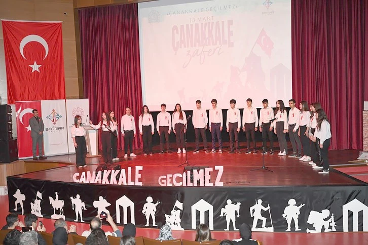 ÇANAKKALE ZAFERİ’NİN 109. YILDÖNÜMÜ TÖRENLE KUTLANDI