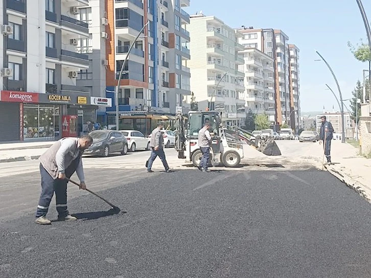 DEFORME OLAN YOLLAR YAMALANIYOR