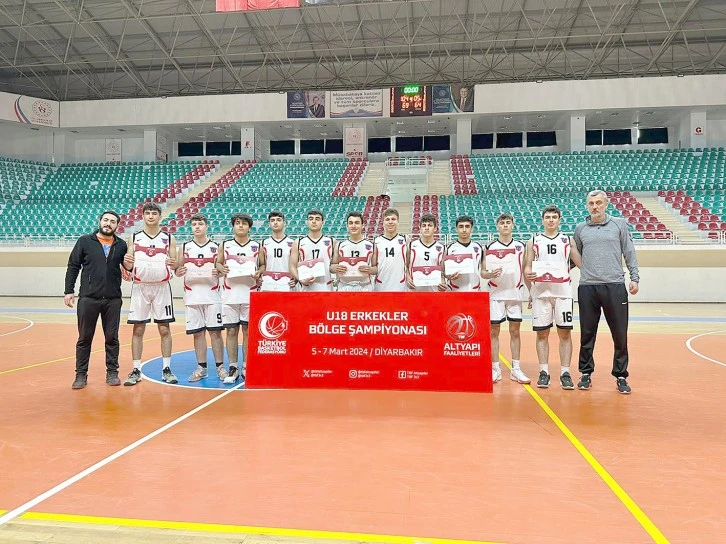 ERKEK BASKETBOL TAKIMI, TÜRKİYE YARI FİNALLERİNDE