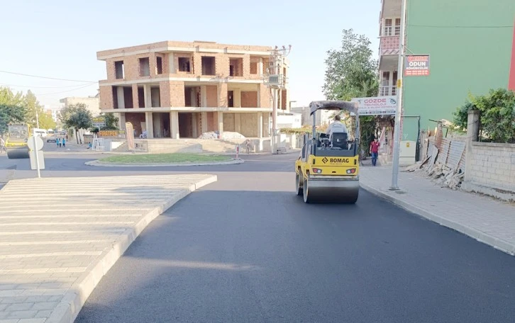 KURUMLAR ALTYAPIYI TAMAMLADIKTAN SONRA BELEDİYE ASFALTLIYOR