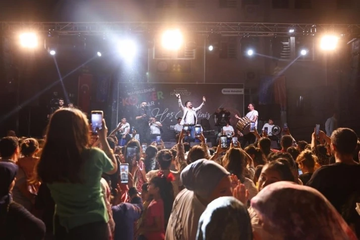 Mahallemde konser var etkinliklerine yoğun ilgi