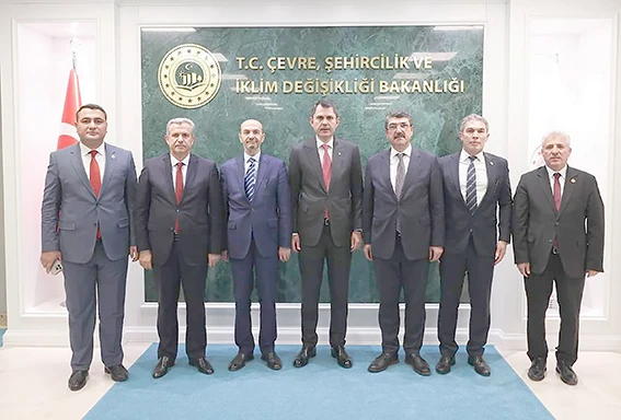 MİLLETVEKİLİ NASIROĞLU, BAKAN KURUM’U ZİYARET ETTİ