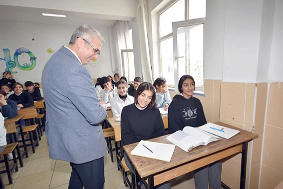 MÜDÜR CİĞER, PETROL LİSESİNİ GEZDİ