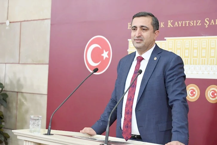 RAMANLI "SİYASETÇİLER KULLANDIKLARI DİL VE ÜSLUBA DİKKAT ETMELİ"