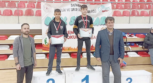 SASONLU ÖĞRENCİLER WUSHU’DA DERECE YAPTI