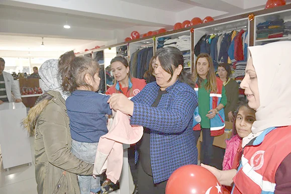 SOSYAL MARKET’E ZİYARET