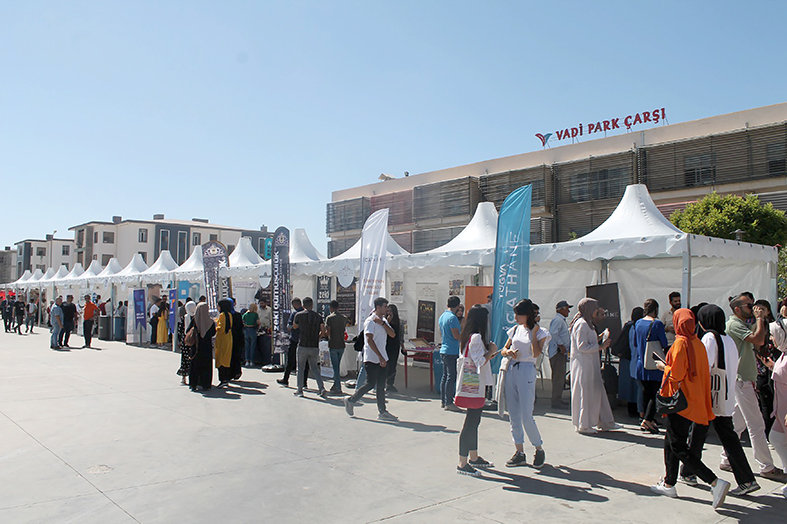 BATÜ’DE KARİYER GÜNLERİ ETKİNLİĞİ DÜZENLENDİ