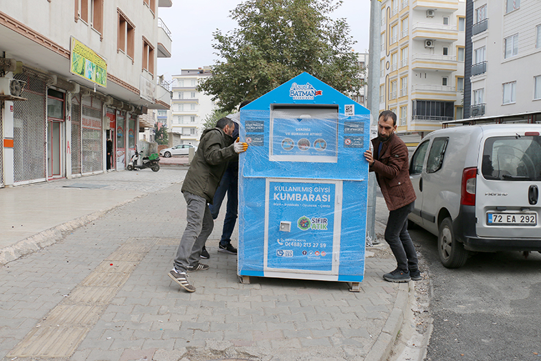 “ATILAN HER ELBİSE, KAYBEDİLMİŞ MİLLİ SERVETTİR”