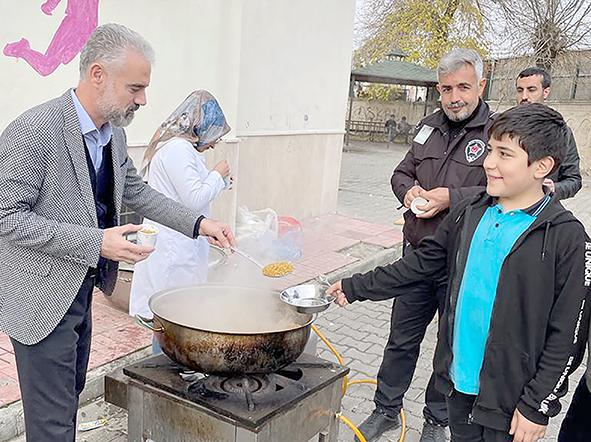 AKSOY “SİYASİ VE SİVİL İRADE, BU TASARIYI ALKIŞLAYANLAR TARAFINDAN YANILTILMAKTADIR”