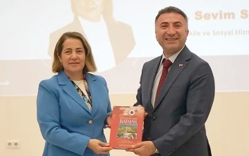 BAKAN YARDIMCISI BATÜ’DE KONFERANS VERDİ