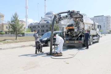 BELEDİYE BACA TEMİZLİĞİ İLE KIŞA HAZIRLANIYOR