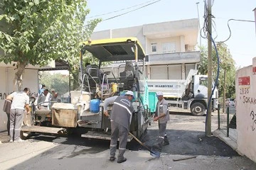 CADDE VE SOKAKLAR YENİLENİYOR