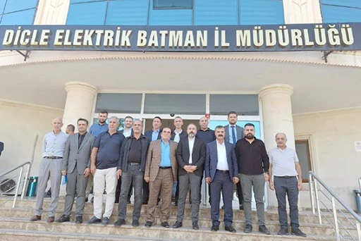 DİCLE ELEKTRİK BATMANLI MUHTARLARLA BİR ARAYA GELDİ