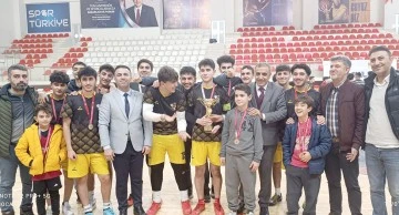 FUTSALIN ŞAMPİYONU ‘BAL’ OLDU