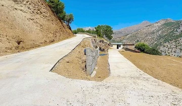 İKİ İLÇEYİ BAĞLAYACAK BETON YOL YAPILDI