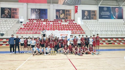 KORFBOL’UN ŞAMPİYONU SPOR LİSESİ OLDU