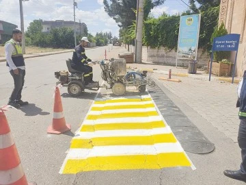 MEZARLIKLARDA BAYRAM HAZIRLIĞI