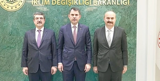 ALTYAPI PROJELERİNİ BAKAN KURUM İLE GÖRÜŞTÜLER