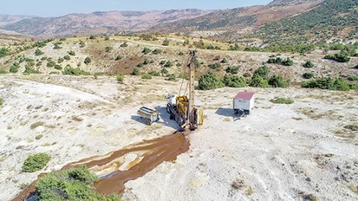 ÖZLER KÖYÜ'NE YENİ SU KUYUSU AÇILDI