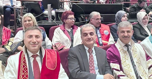 REKTÖR DEMİR, AKADEMİK YILI AÇILIŞ TÖRENİNE KATILDI