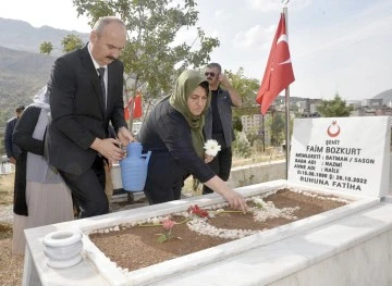 SASON ŞEHİTLERİ MEZARLARI BAŞINDA ANILDI