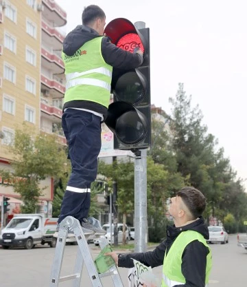 TRAFİK IŞIKLARINDA 100. YIL FARKINDALIĞI